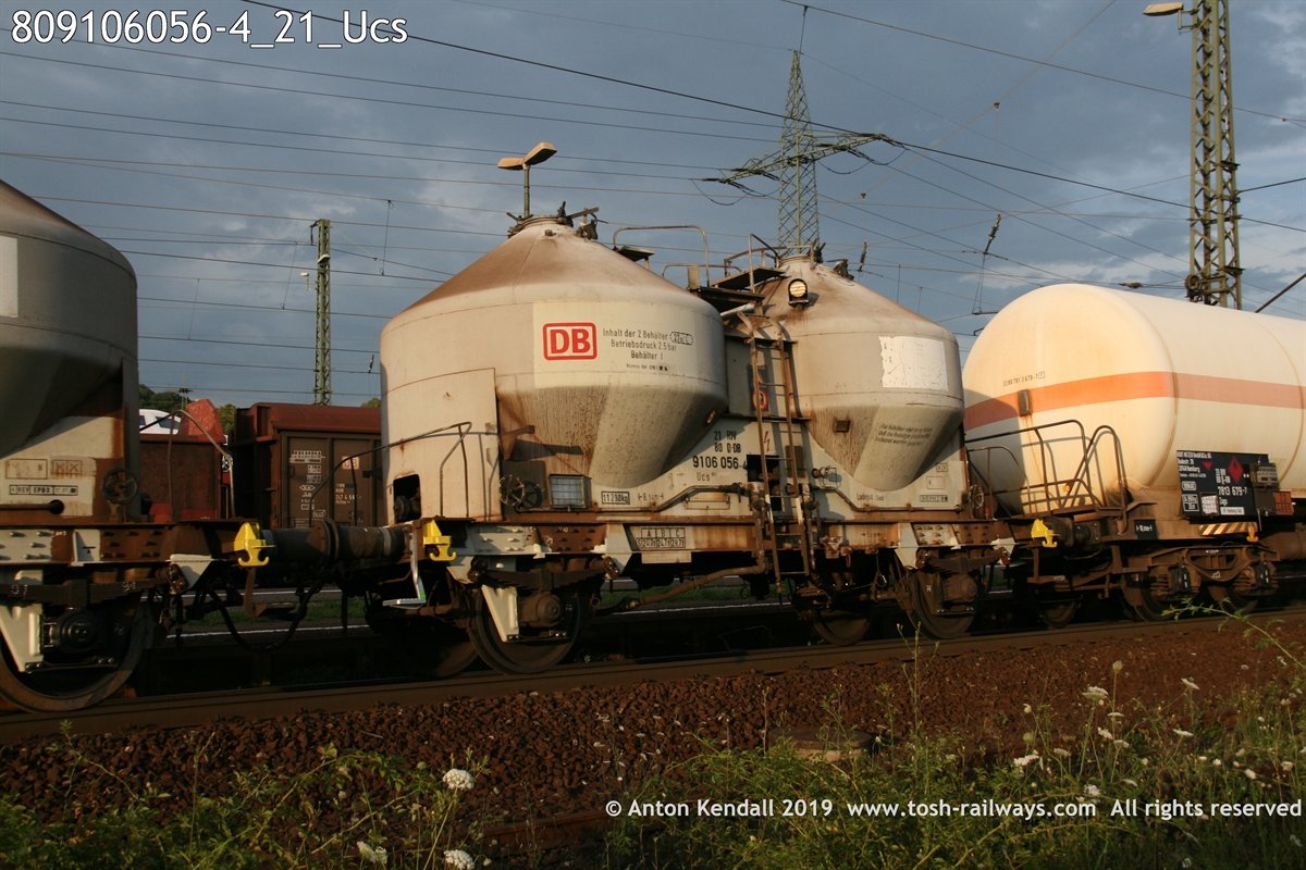 809106056-4_21_Ucs.JPG